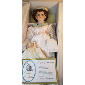 Court of Dolls 24" Porcelain Dolls Elizabeth & Betsy LE #902/5000 w/COA & Box